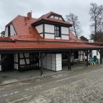 Dworce w Pucku i Helu już po przebudowach. Wyremontowane, nowoczesne i komfortowe budynki będą ułatwiać pociągowe podróże