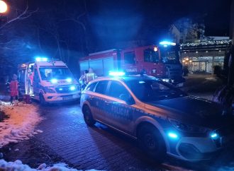 Utonięcie w Juracie: z wody wyciągnięto nieprzytomną kobietę. Jej życia nie udało się uratować