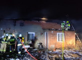 Tragedia w gminie Puck: w pożarze zginęła mieszkanka Łebcza