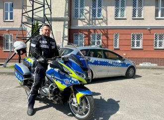 Policjant naraził własne życie, by ratować życie i zdrowie innych podczas pożaru we Władysławowie