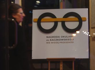 Nagrody OKULARY KS. KACZKOWSKIEGO – NIE WIDZĘ PRZESZKÓD.
