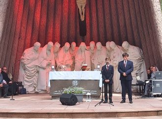 Hołd ofiarom zbrodni piaśnickiej