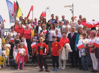 Marsz z Flagą w gminie Kosakowo