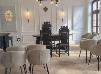 Sala ślubów w puckim ratuszu już po remoncie