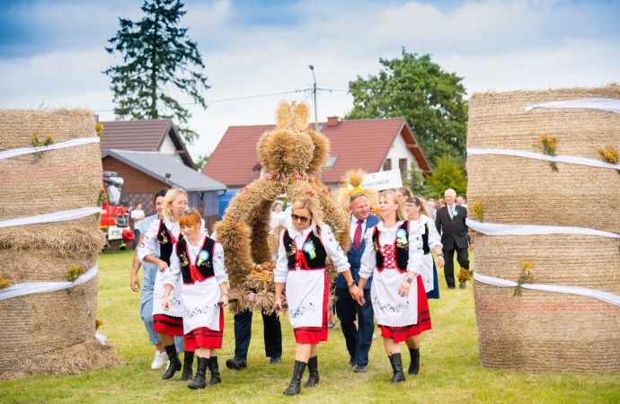 Dożynki w Żarnowcu 2025: Maxel, Bliza i Justyna Lubas rozgrzeją gminę Krokowa! | PROGRAM