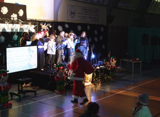 Kiermasz Świąteczny w helskiej szkole