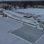 Lodowisko na Zatoce Puckiej w Chałupach: policja ostrzega – rozwaga przede wszystkim!