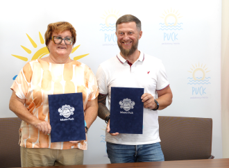Puck buduje replikę łodzi słowiańskiej